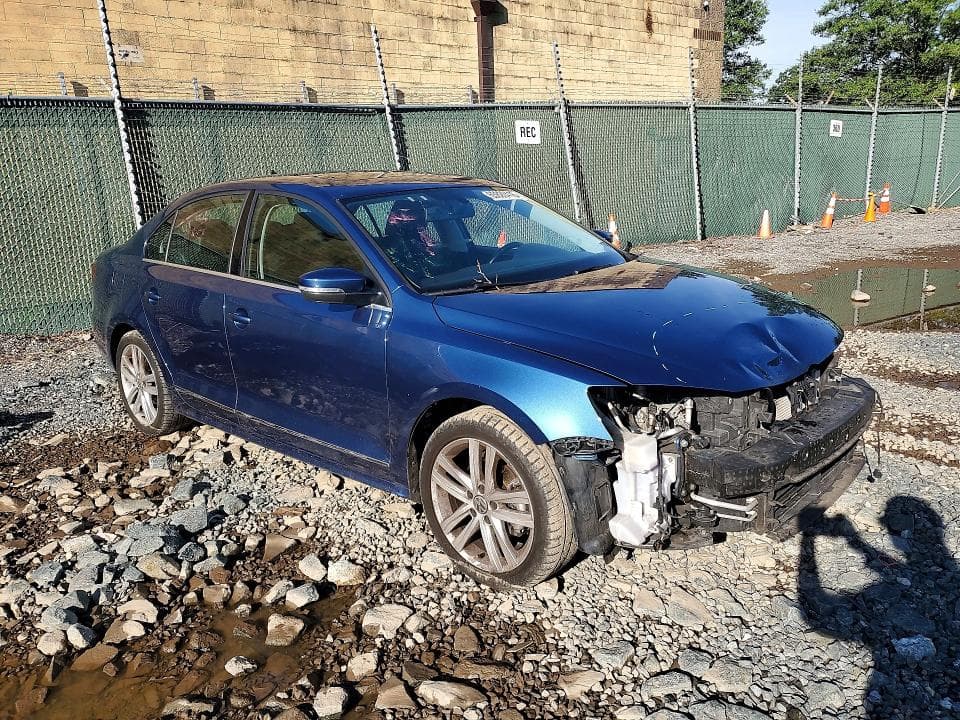 2017 VOLKSWAGEN JETTA SEL 4