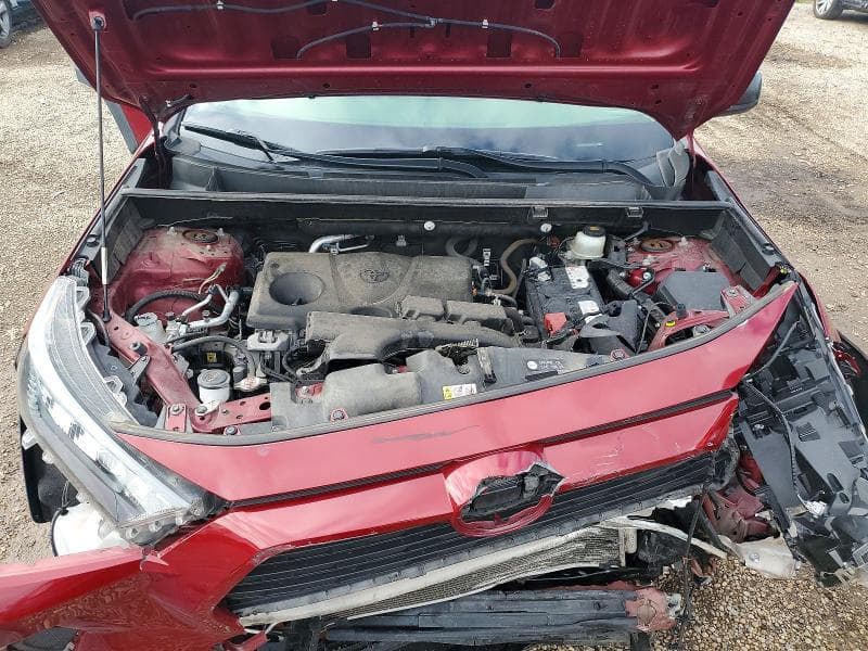 2019 TOYOTA RAV4 LE 12