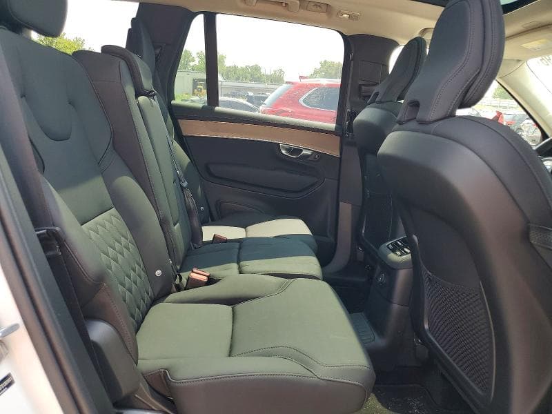 2025 VOLVO XC90 PLUS 11