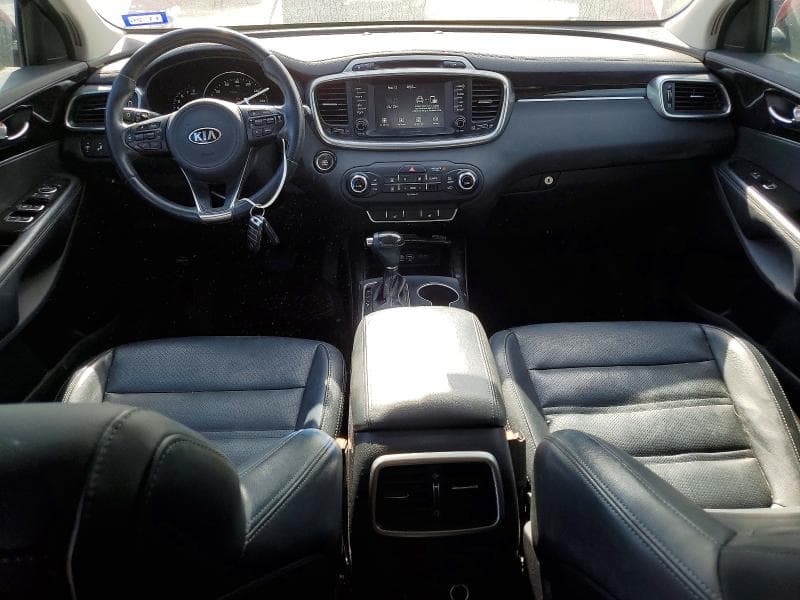 2017 KIA SORENTO EX 8