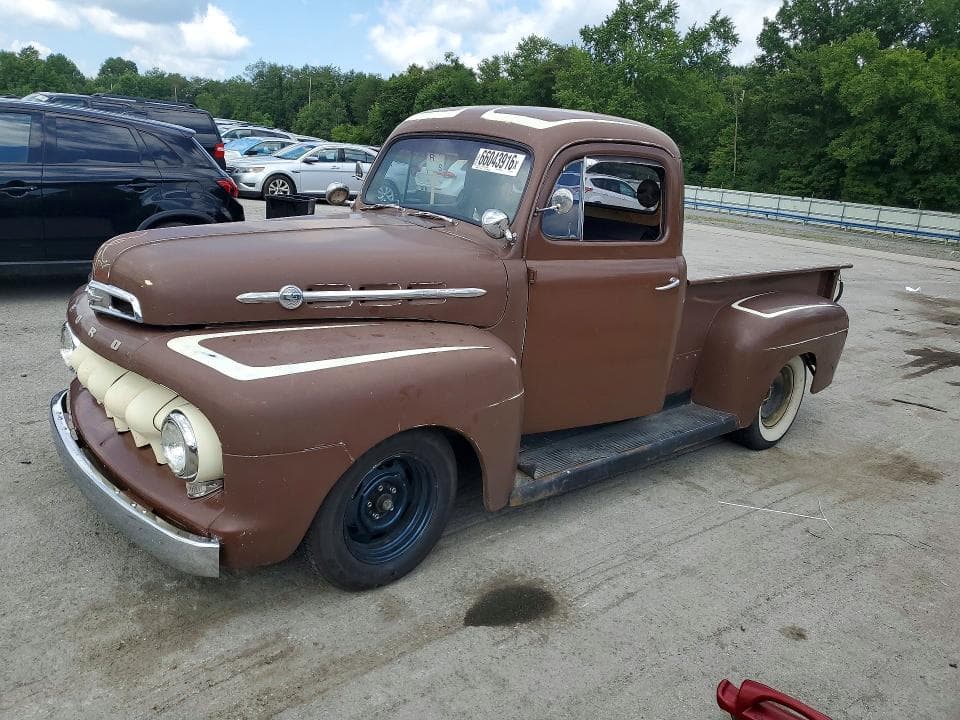 1952 FORD F-1 1/2 TON