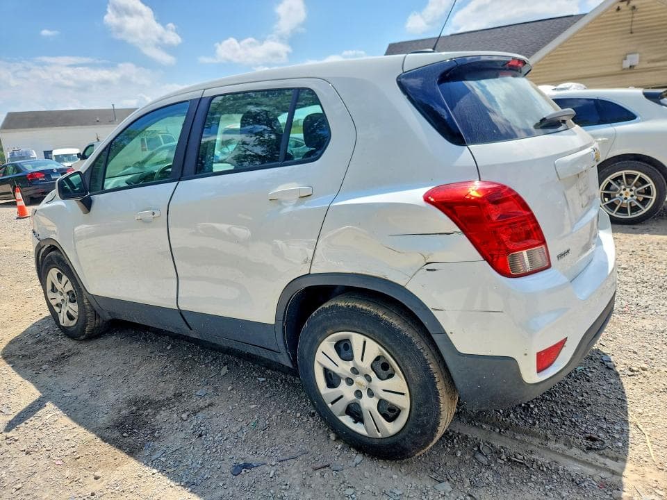 2017 CHEVROLET TRAX LS 2