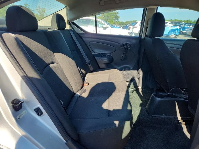 2018 NISSAN VERSA S 10