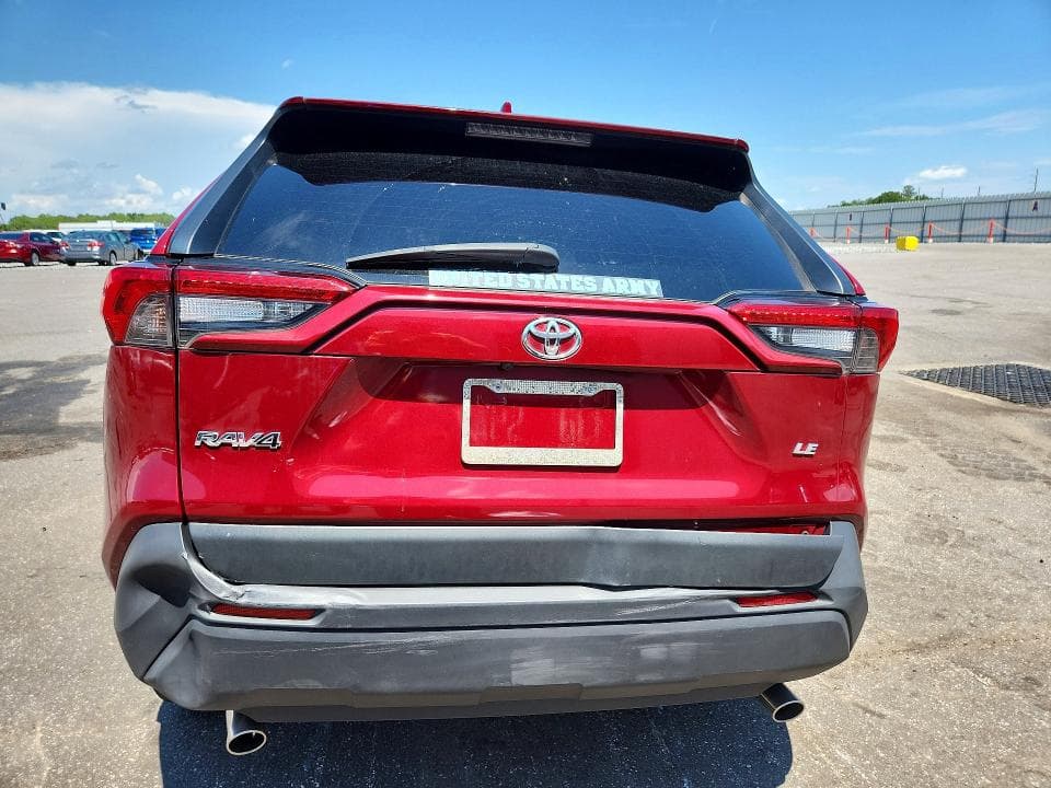 2020 TOYOTA RAV4 LE 6