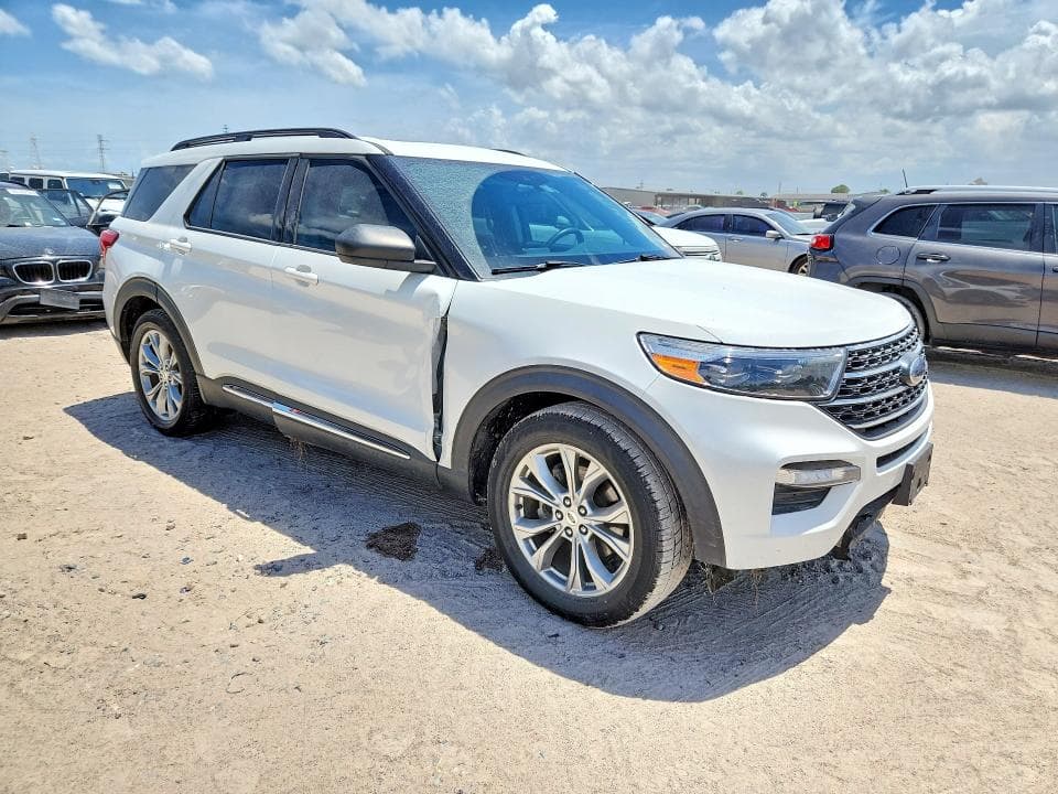 2023 FORD EXPLORER XLT 4
