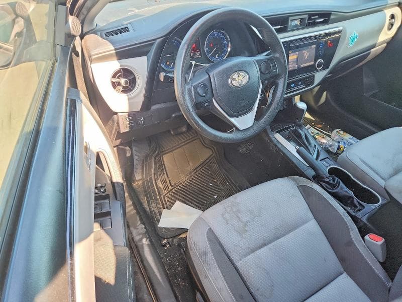 2018 TOYOTA COROLLA LE 8