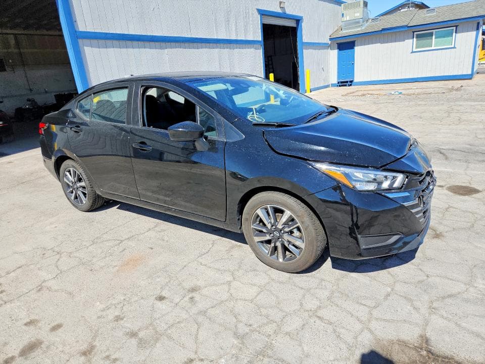 2025 NISSAN VERSA SV 4