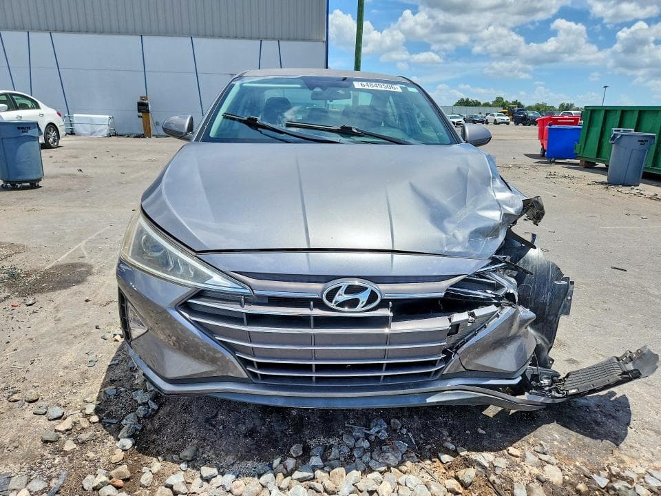 2019 HYUNDAI ELANTRA SEL 5