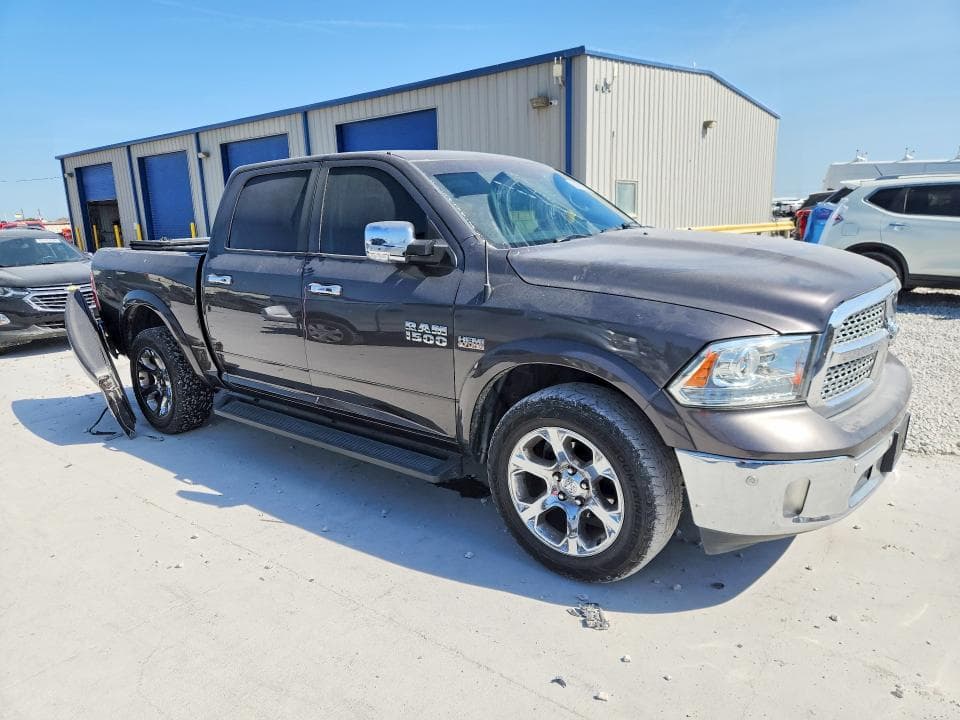 2017 RAM 1500 LARAMIE 4