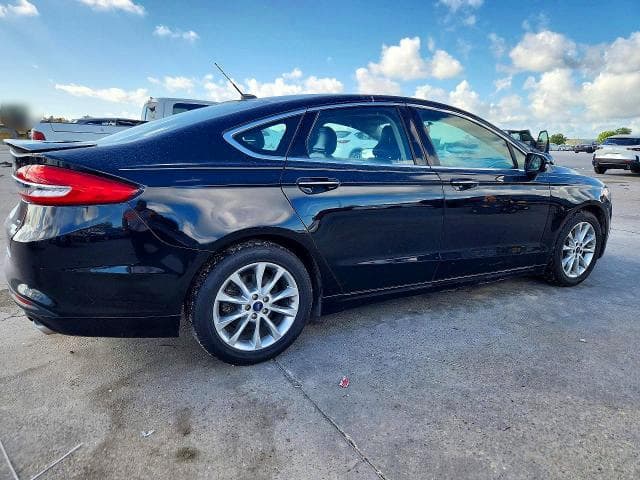 2017 FORD FUSION SE 3
