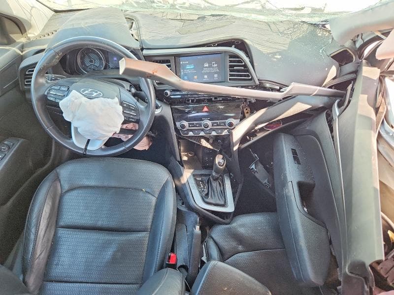 2019 HYUNDAI ELANTRA LIMITED 8