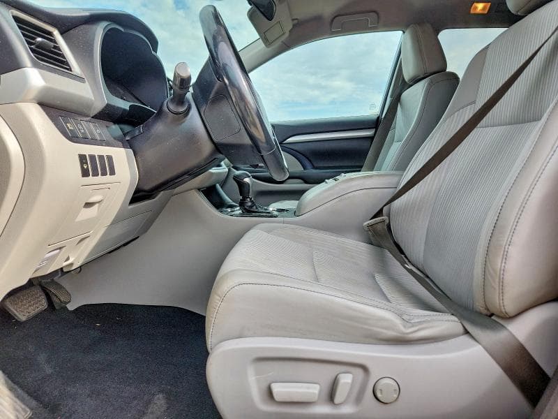 2018 TOYOTA HIGHLANDER LE PLUS 7