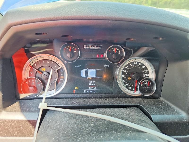 2017 RAM 1500 SLT 9