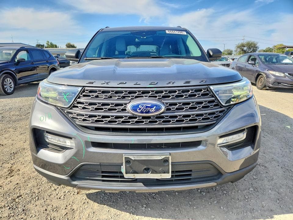 2021 FORD EXPLORER XLT 5