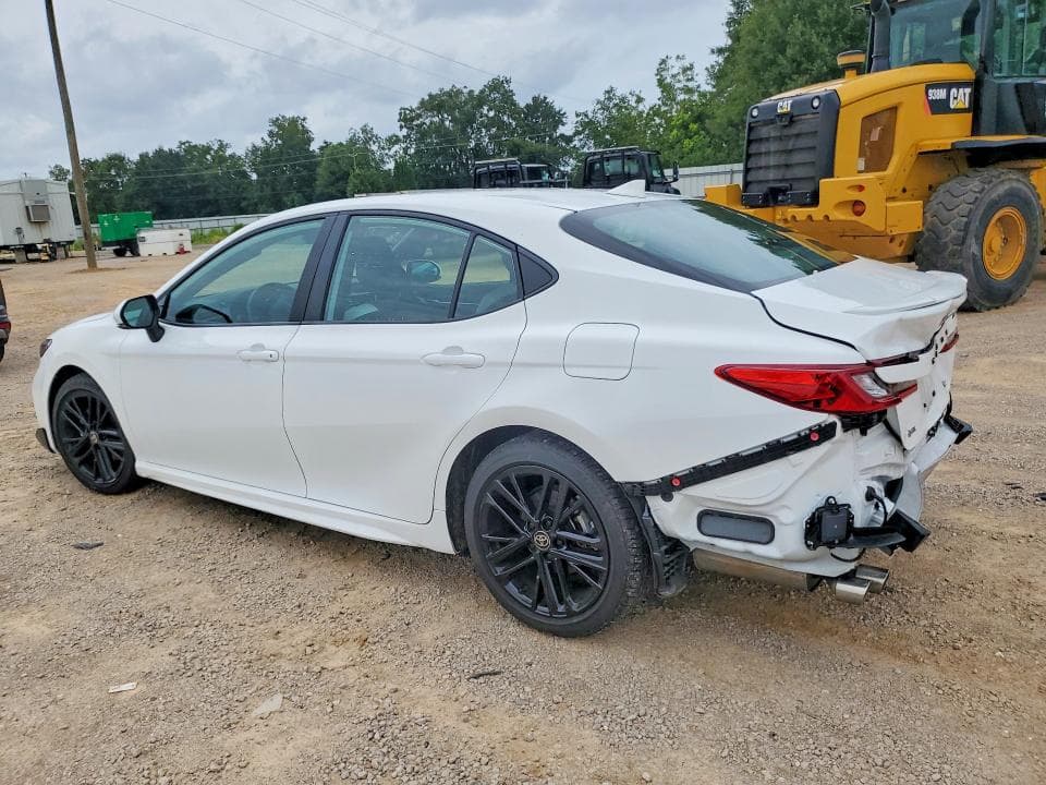 2026 TOYOTA CAMRY SE 2