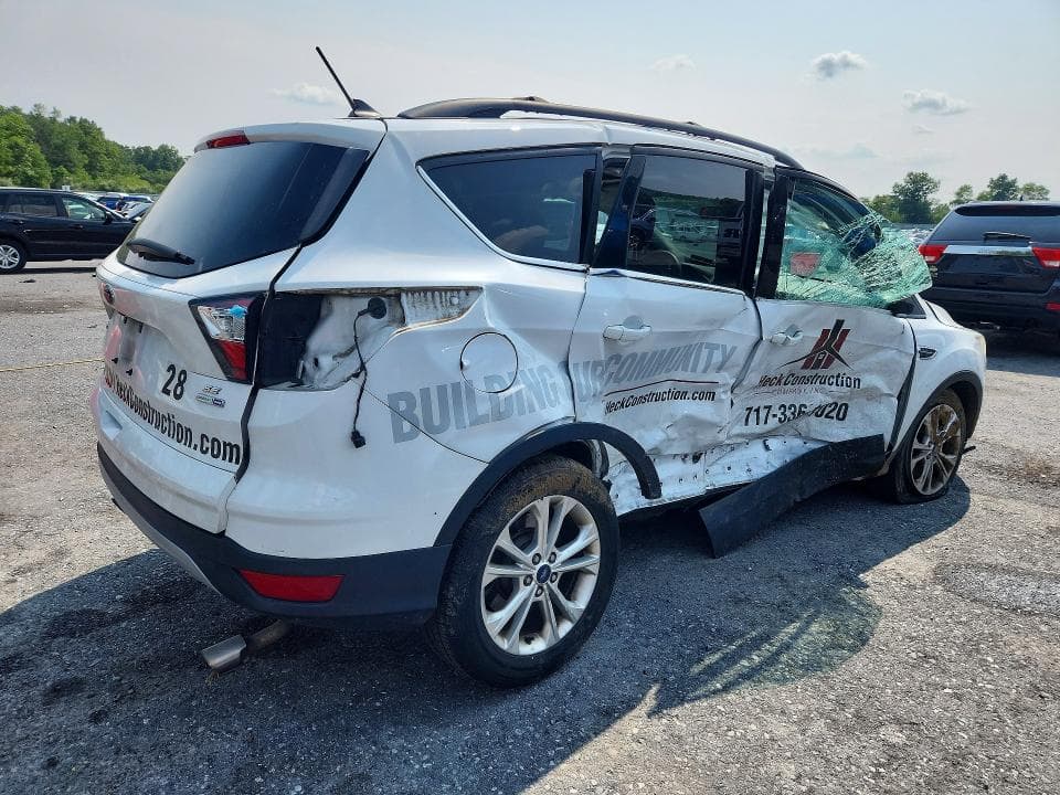 2018 FORD ESCAPE SE 3