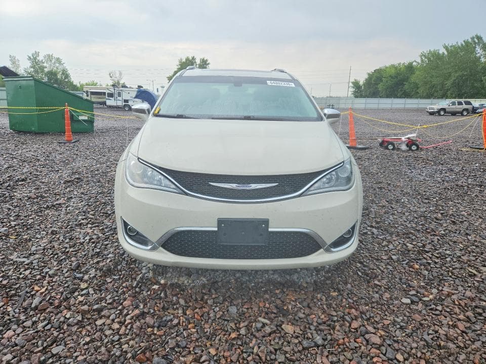 2020 CHRYSLER PACIFICA LIMITED 5