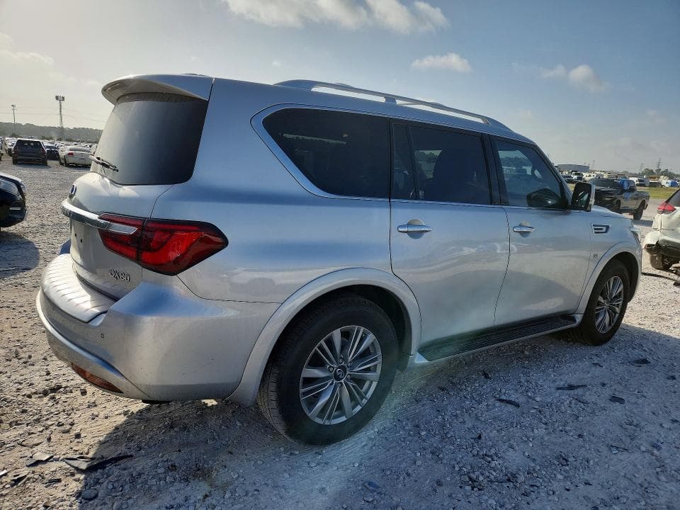 2019 INFINITI QX80 LUXE 3
