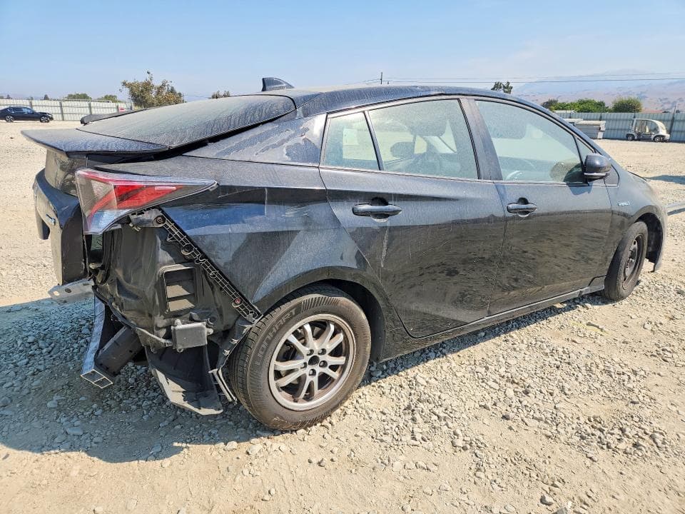 2018 TOYOTA PRIUS FOUR 3