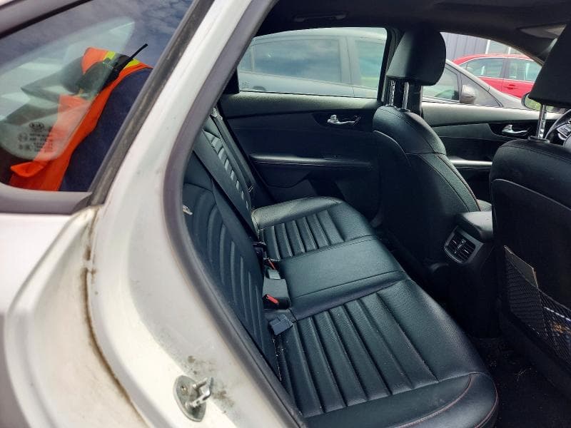 2021 KIA FORTE GT 10