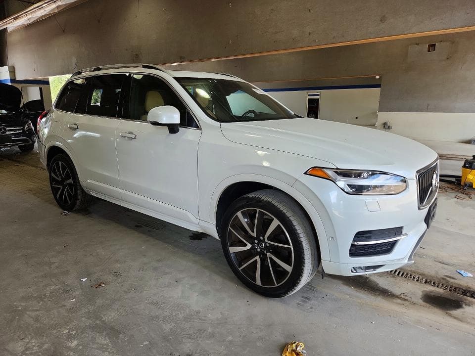 2018 VOLVO XC90 T6 4
