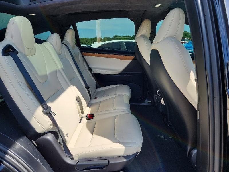 2020 TESLA MODEL X 11