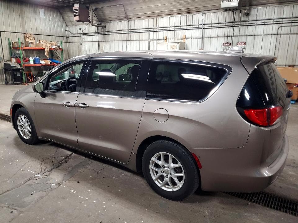 2017 CHRYSLER PACIFICA TOURING 2