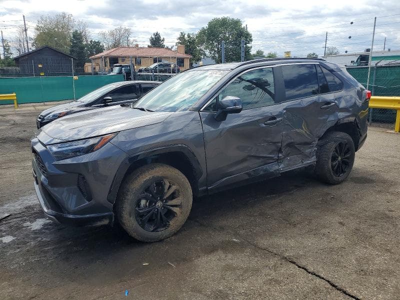 2022 TOYOTA RAV4 SE