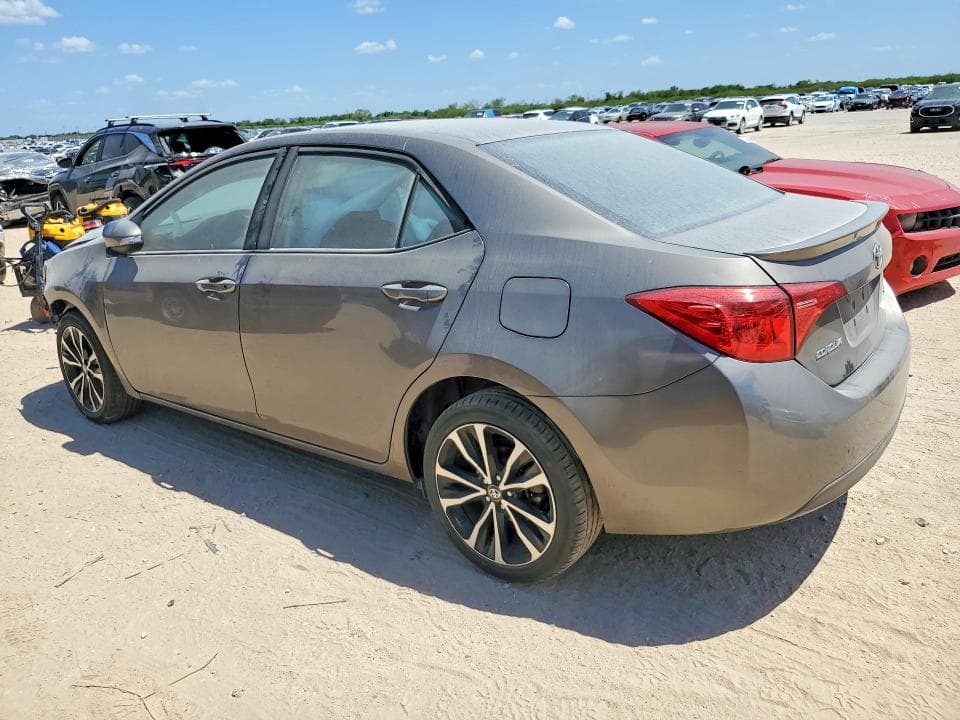2017 TOYOTA COROLLA SE 2
