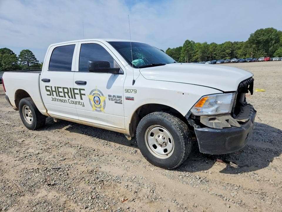 2021 RAM 1500 CLASSIC SSV 4