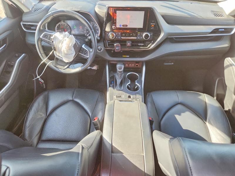 2023 TOYOTA HIGHLANDER 8