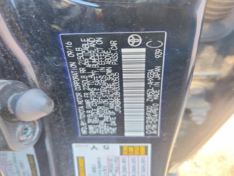 2017 TOYOTA PRIUS TWO 12