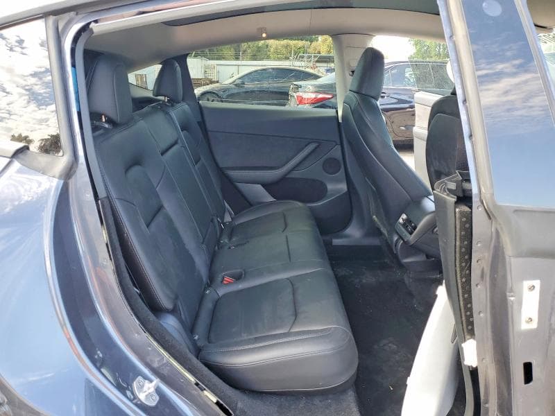 2023 TESLA MODEL Y 10