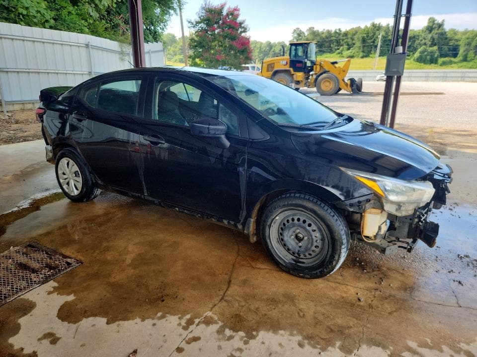 2025 NISSAN VERSA S 4