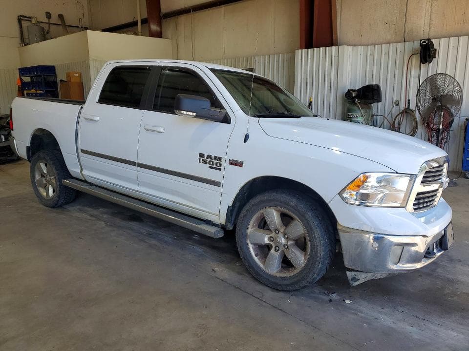 2019 RAM 1500 CLASSIC SLT 4