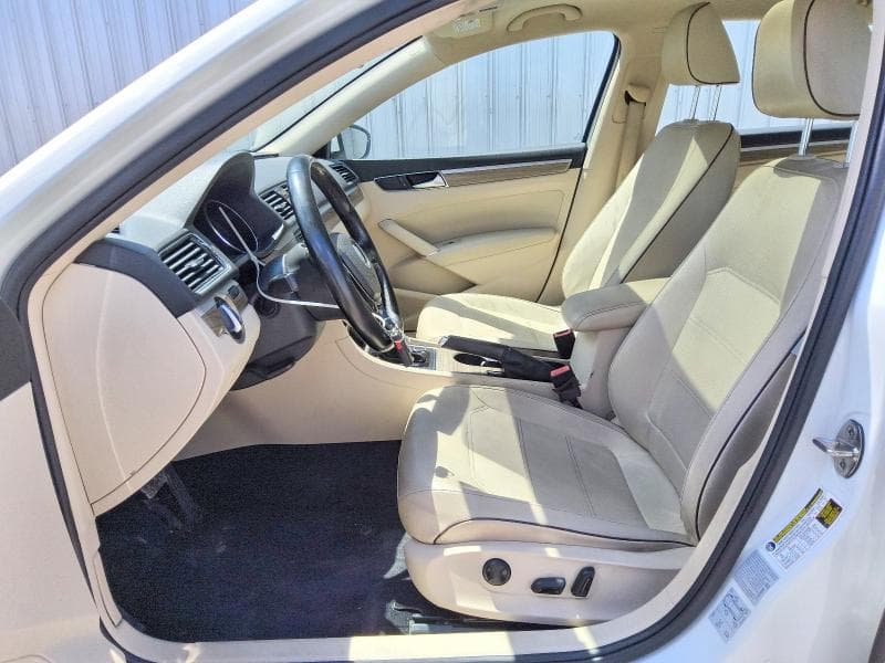 2018 VOLKSWAGEN PASSAT SE 7