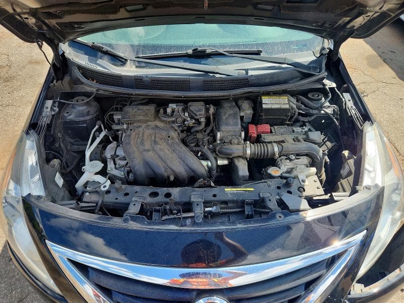 2018 NISSAN VERSA S 11