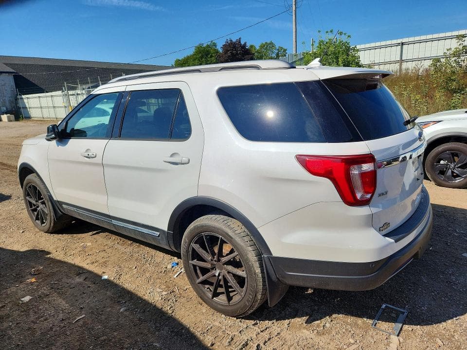 2019 FORD EXPLORER XLT 2