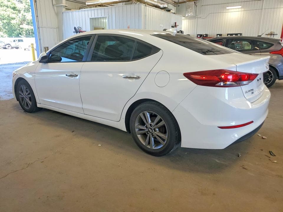 2017 HYUNDAI ELANTRA SE 2