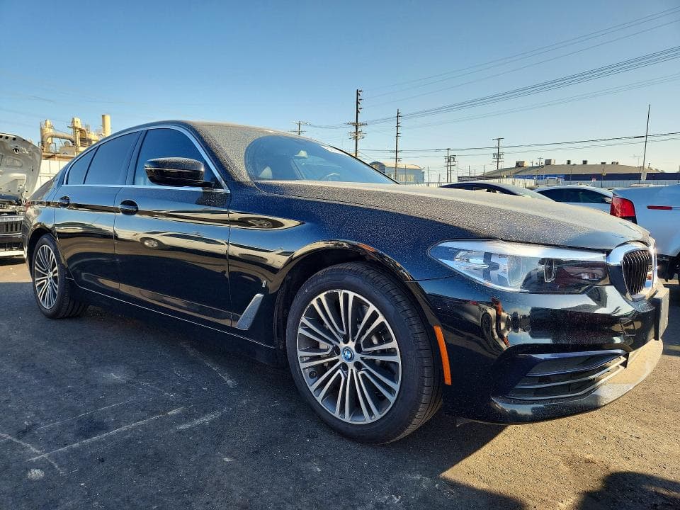2019 BMW 530E 4