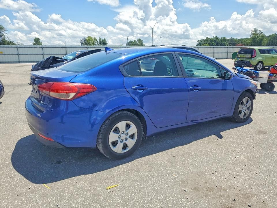 2017 KIA FORTE LX 3