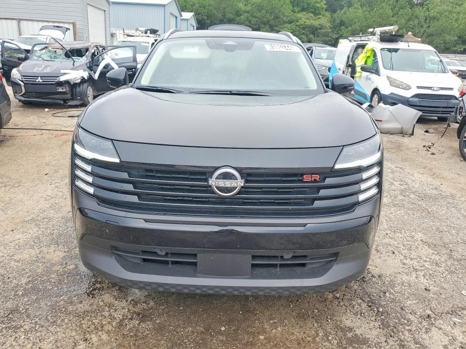 2026 NISSAN KICKS SR 5