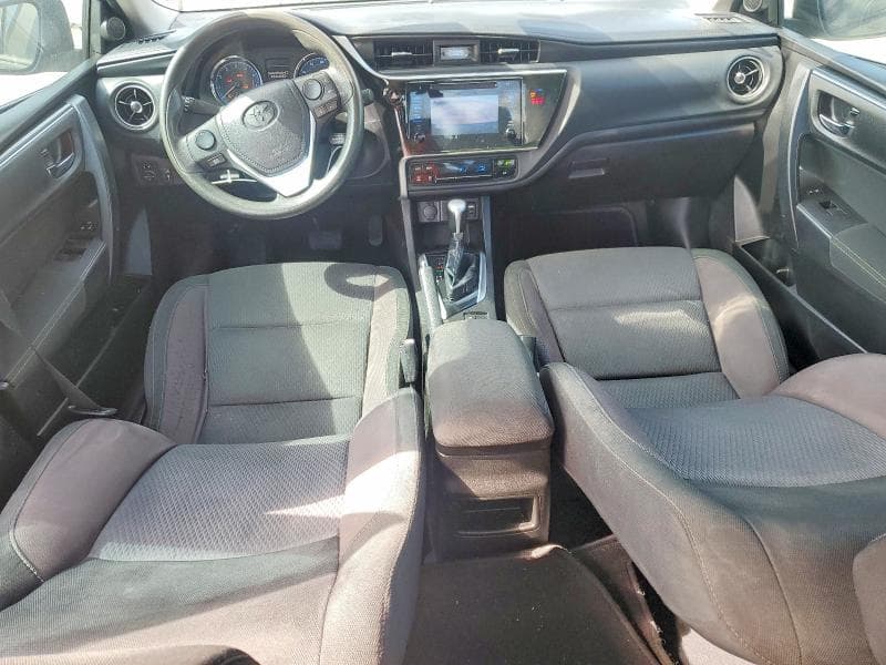 2018 TOYOTA COROLLA LE 8