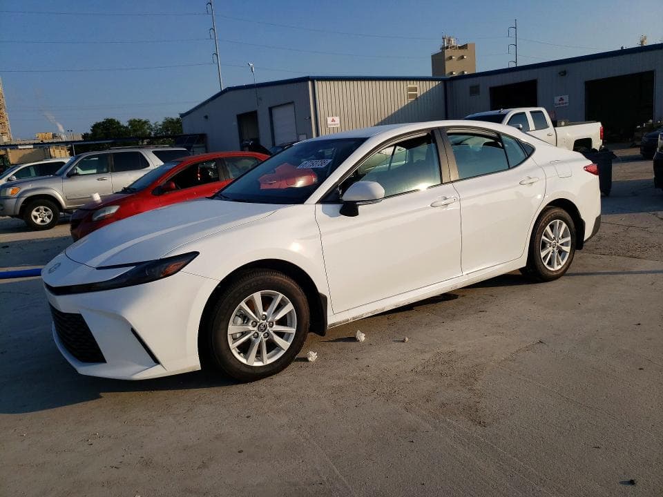 2026 TOYOTA CAMRY LE
