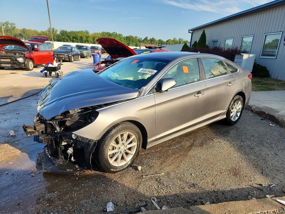 2019 HYUNDAI SONATA SE - 1