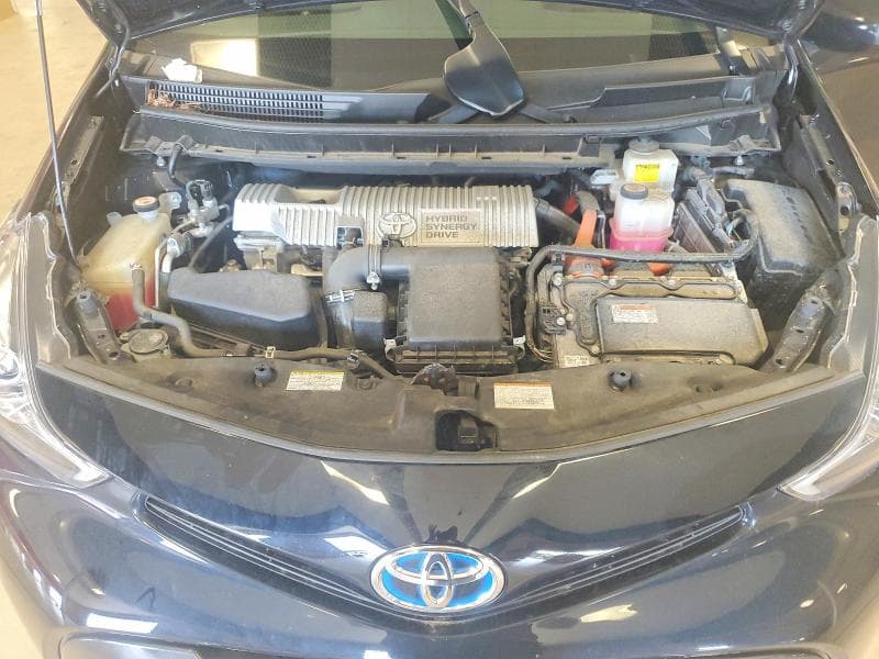 2017 TOYOTA PRIUS V FIVE 11