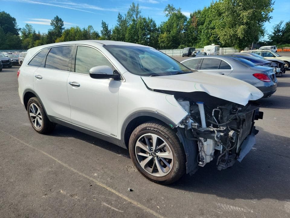 2020 KIA SORENTO S 4
