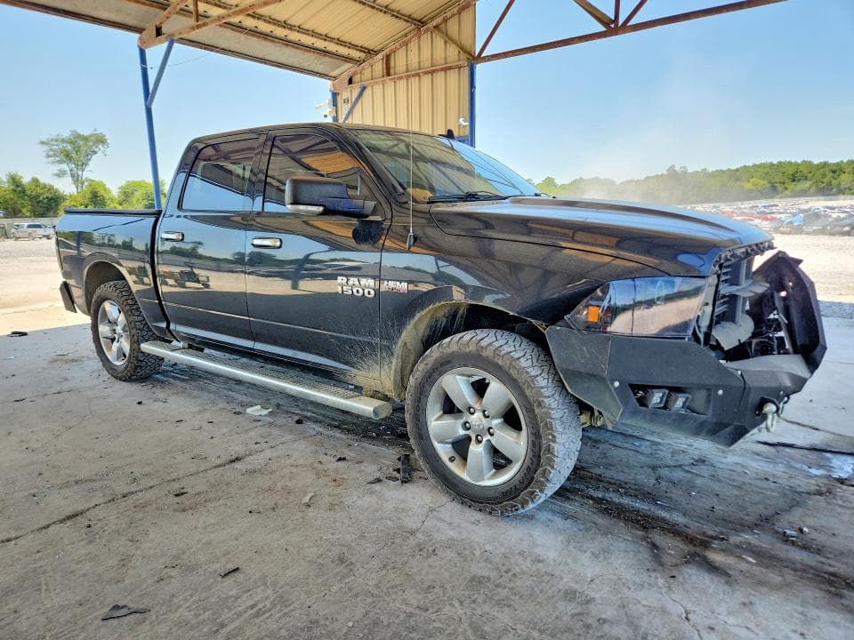 2017 RAM 1500 SLT 4