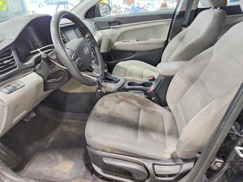 2019 HYUNDAI ELANTRA SE 7