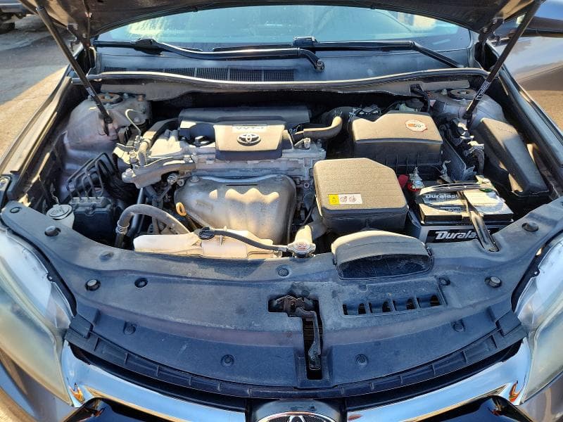 2017 TOYOTA CAMRY SE 11